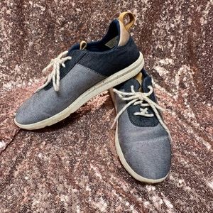 Tom’s Cabrillo women’s sneakers